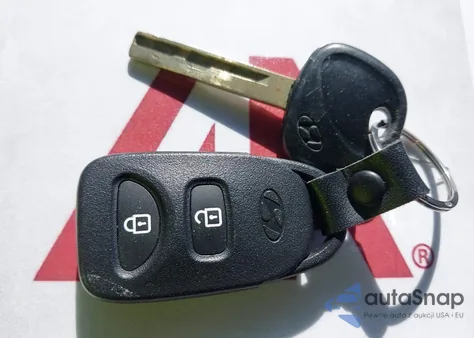 2013 Hyundai Accent Gls z USA, uszkodzony, nr VIN KMHCT4AE6DU385497